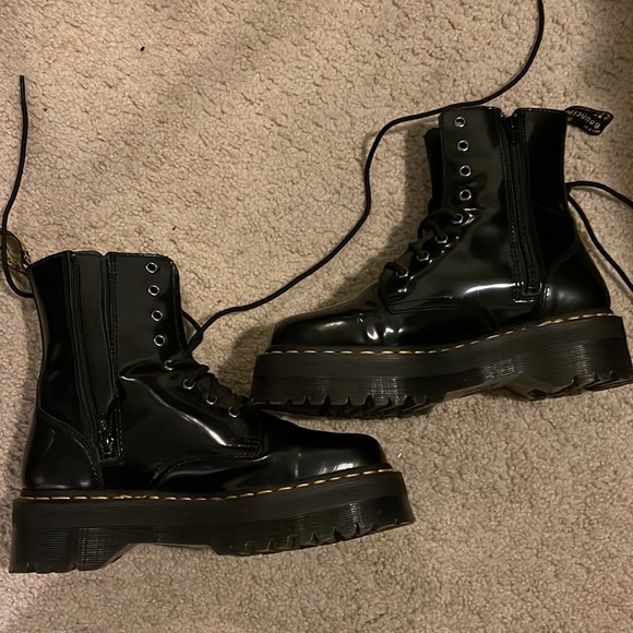 DR. MARTENS- Jadon Boot - Picture 8 of 8